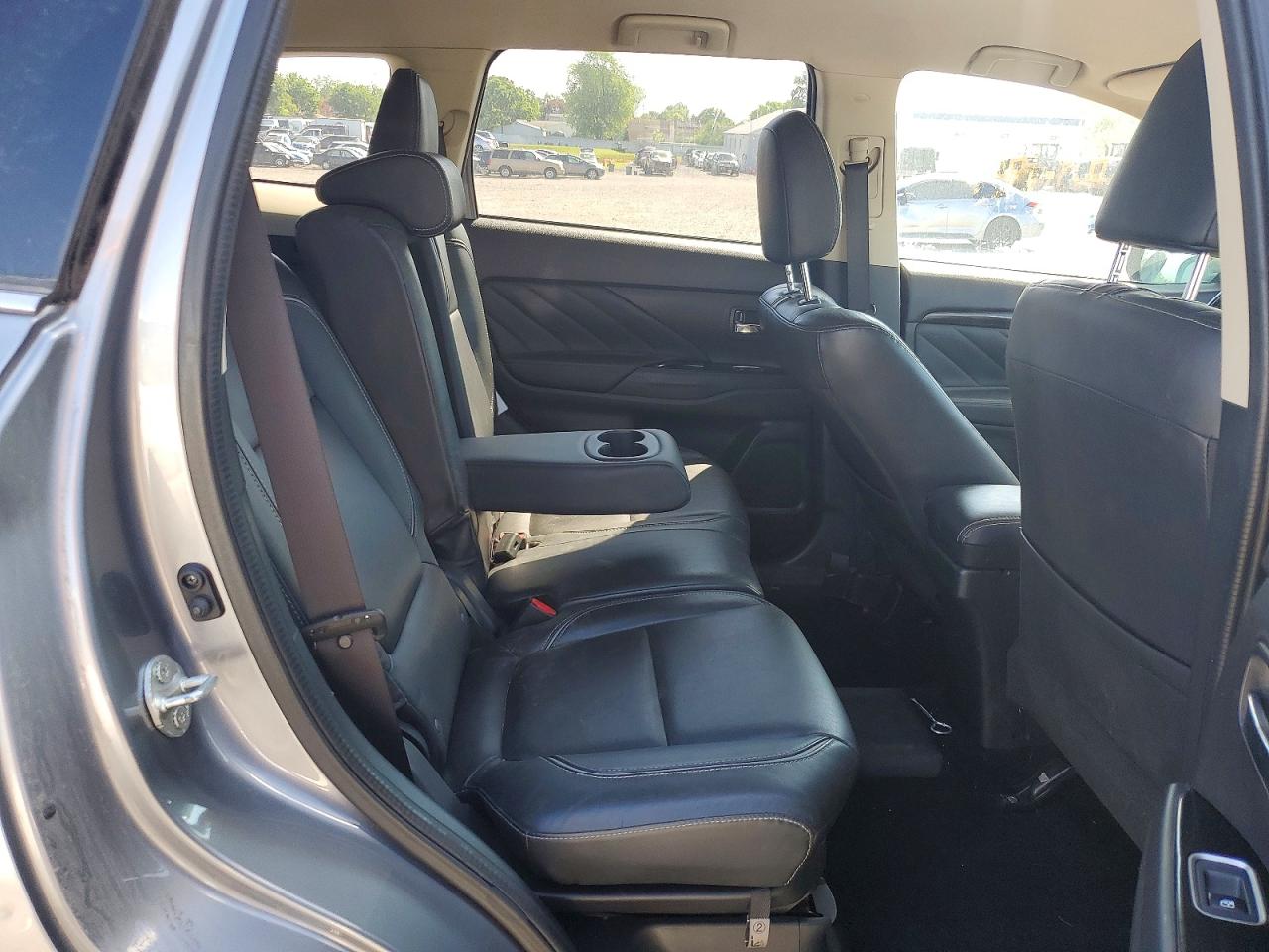 Mitsubishi Outlander Se