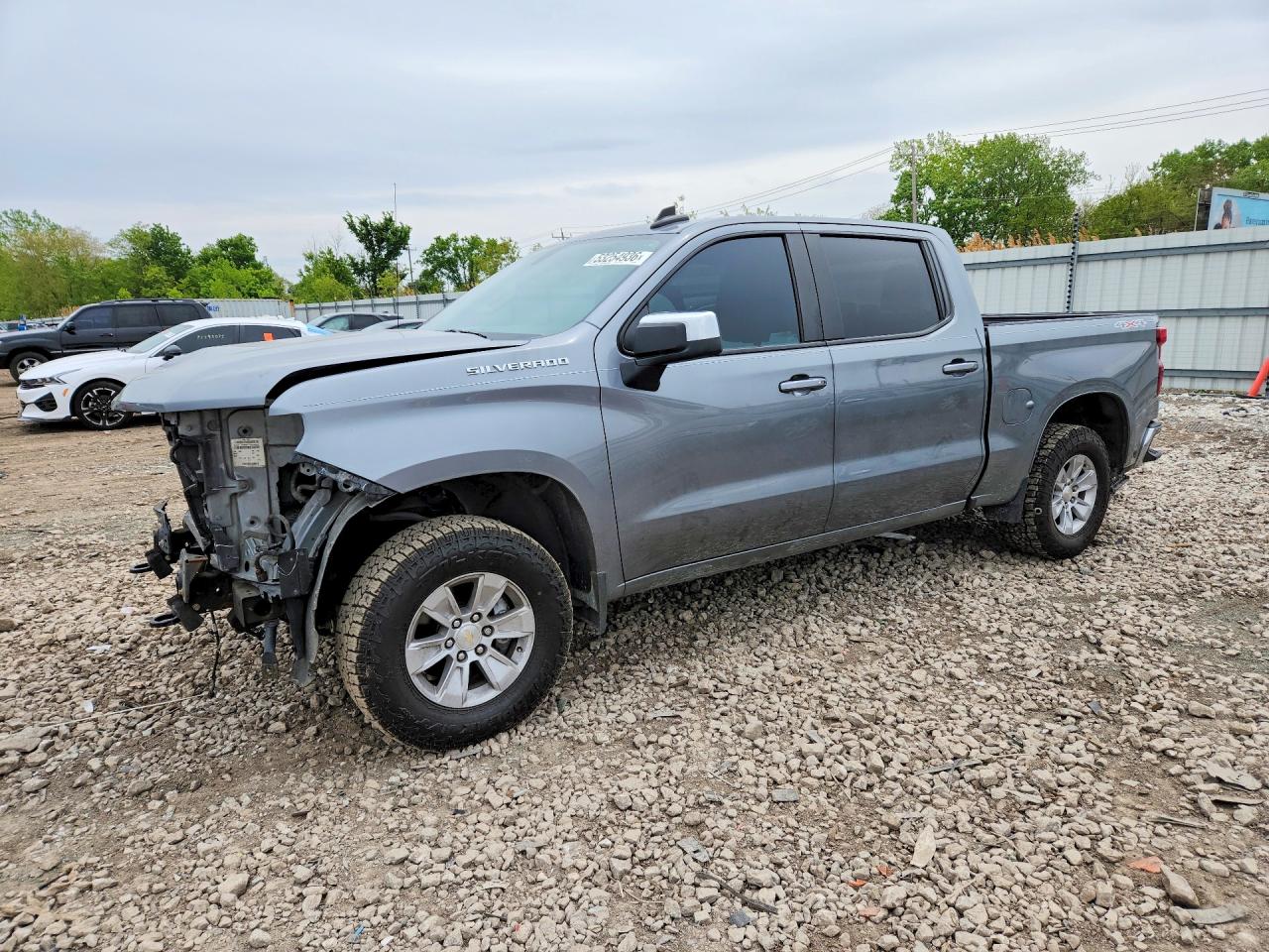 Salvage Chevrolet Silverado Image