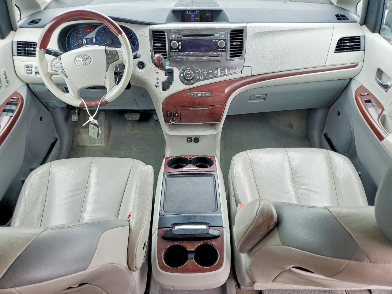 Toyota Sienna