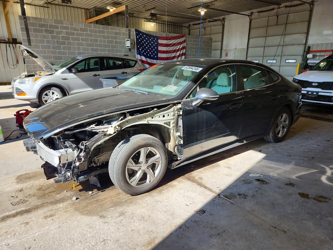 Salvage Hyundai SONATA Image