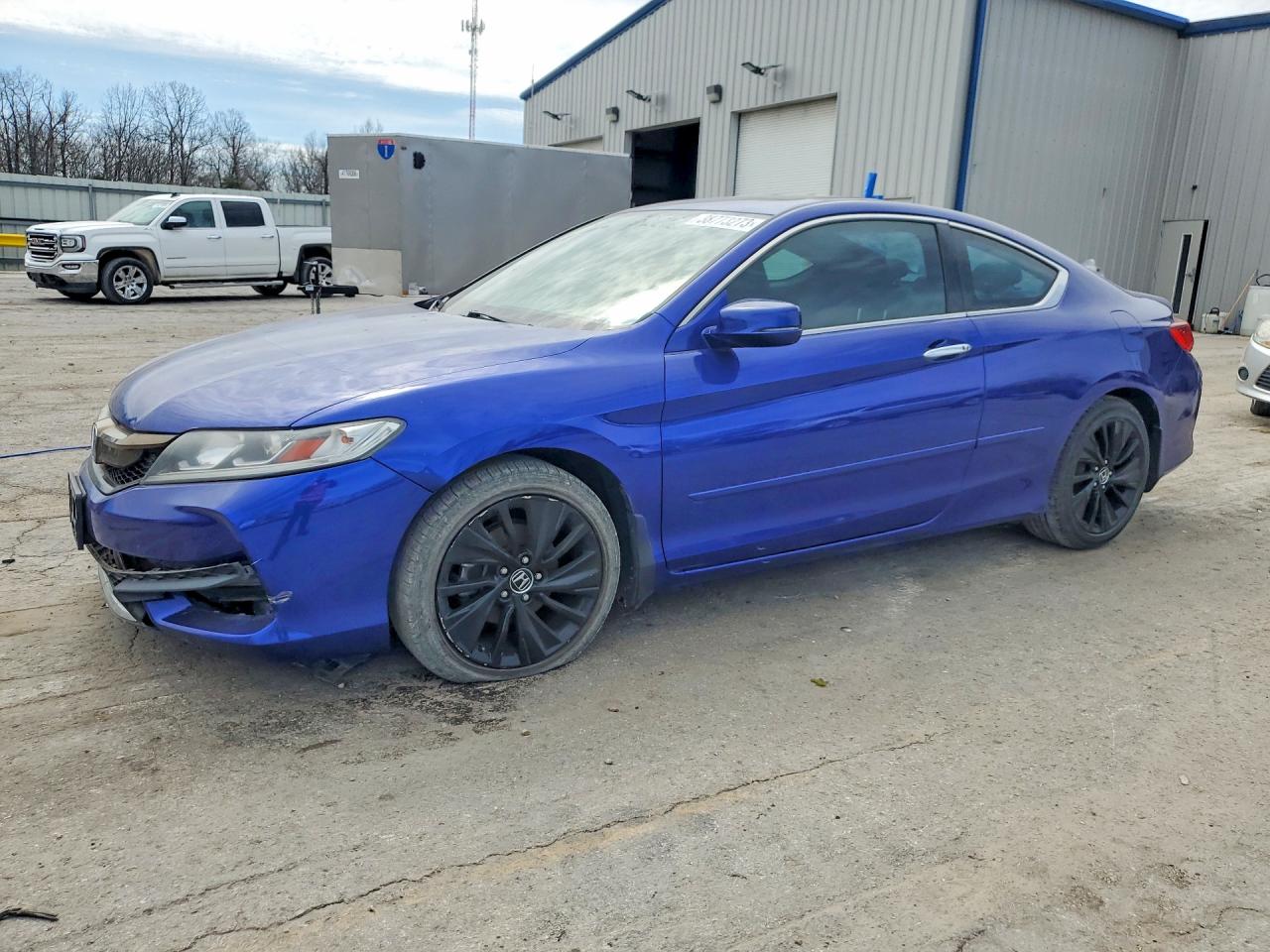 Salvage Honda Accord Image