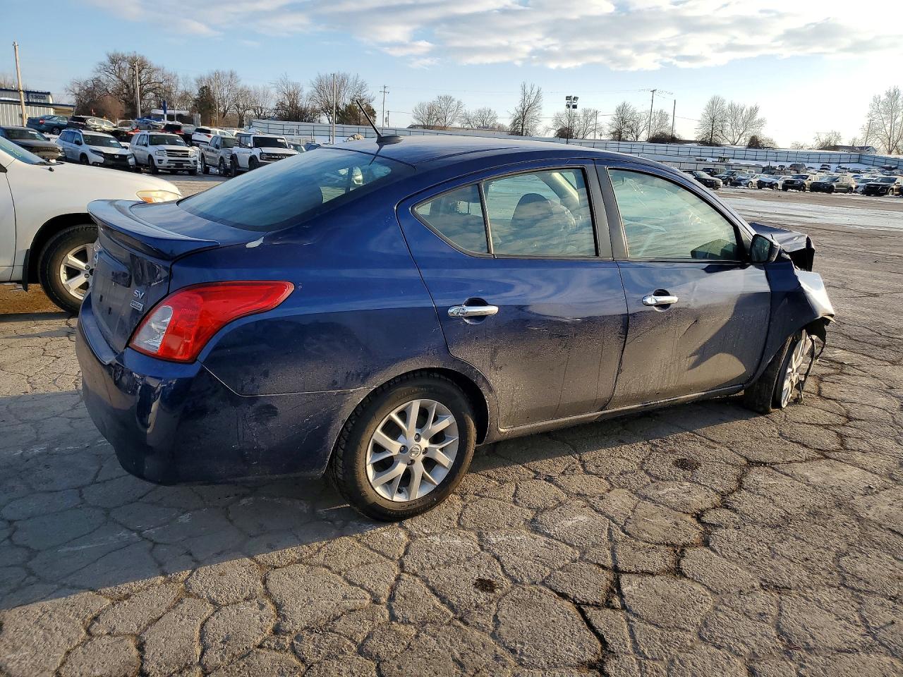 Nissan Versa Sv