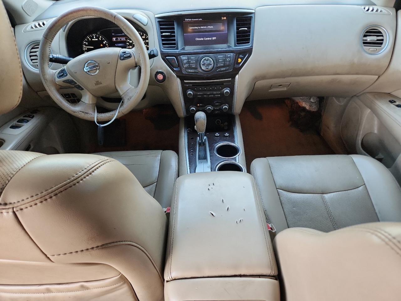 Nissan Pathfinder S