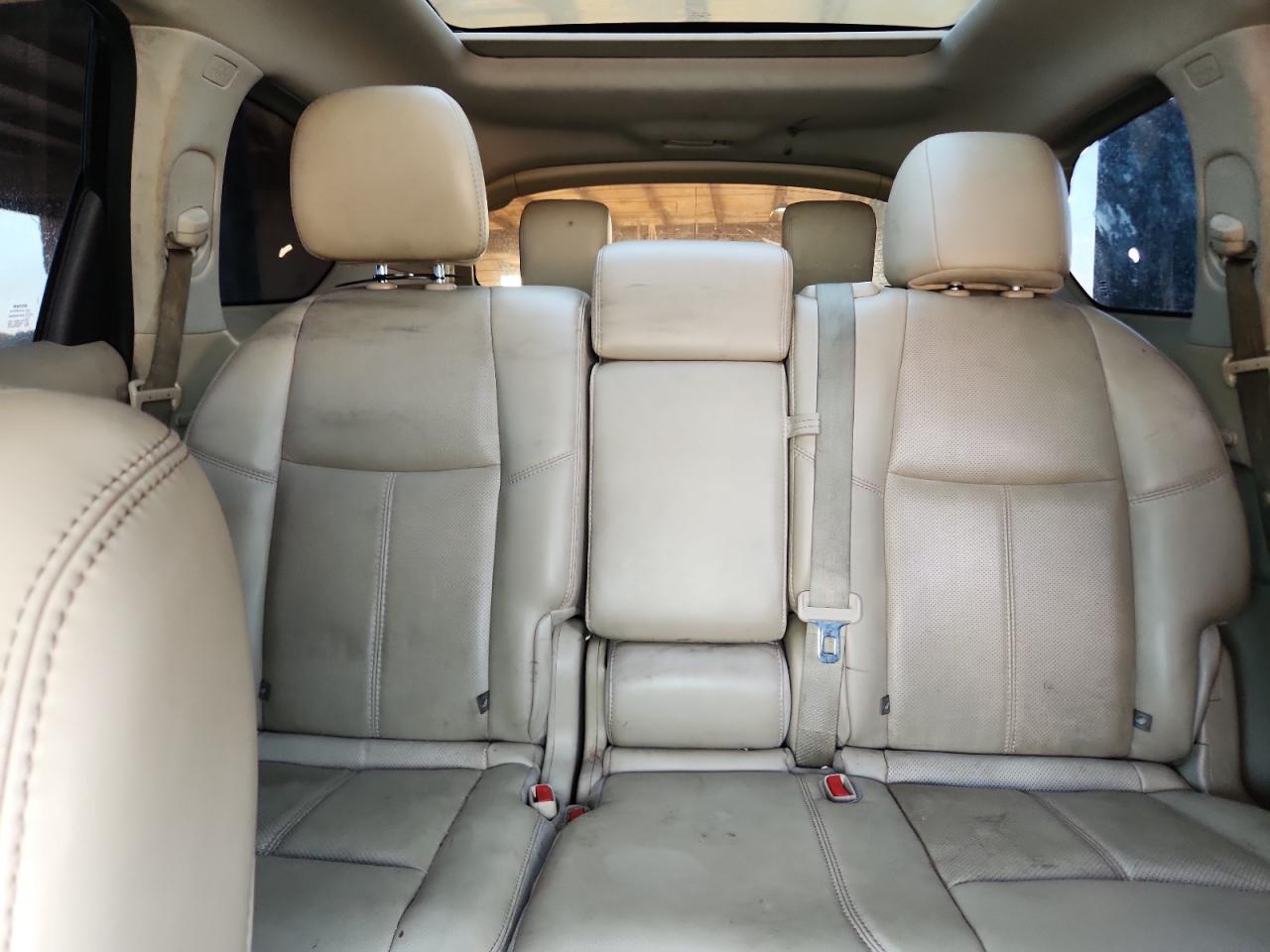 Nissan Pathfinder S