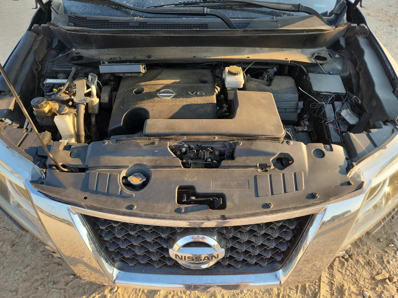 Nissan Pathfinder S