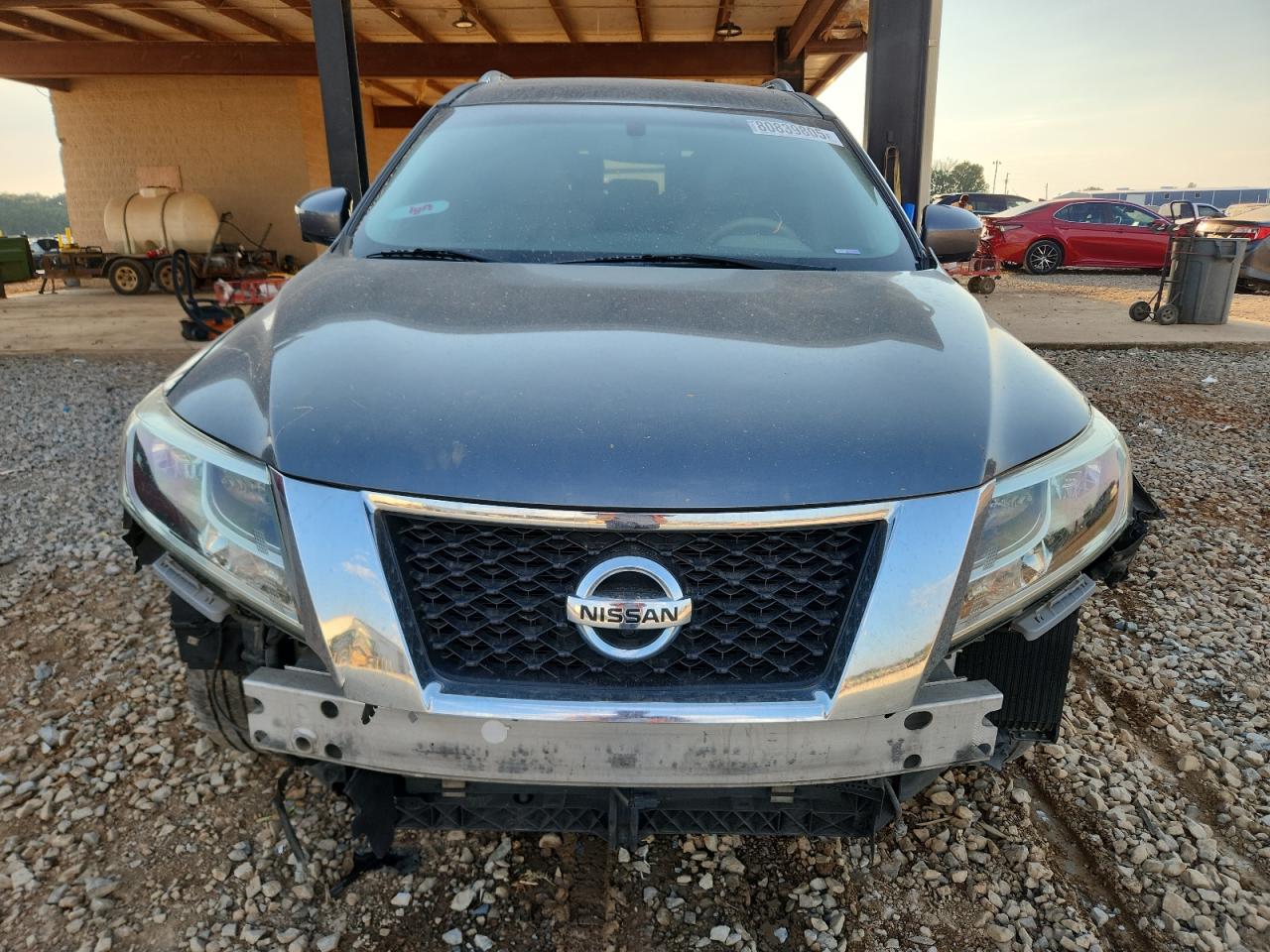 Nissan Pathfinder S