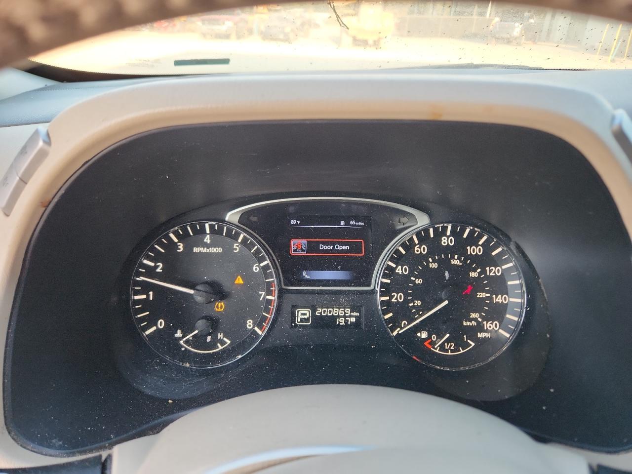 Nissan Pathfinder S