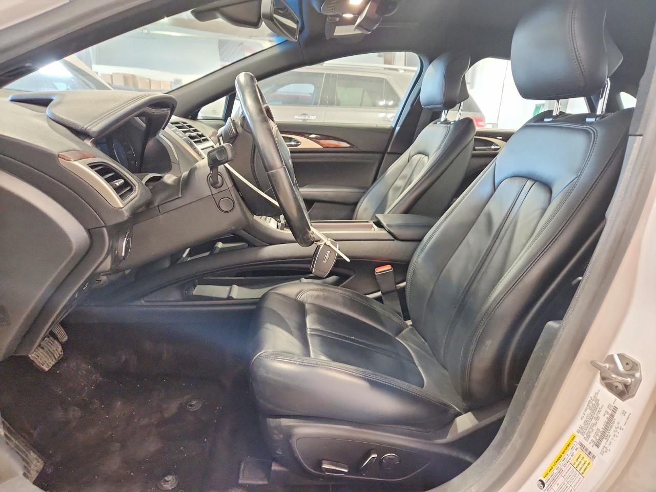 Lincoln MKZ Select