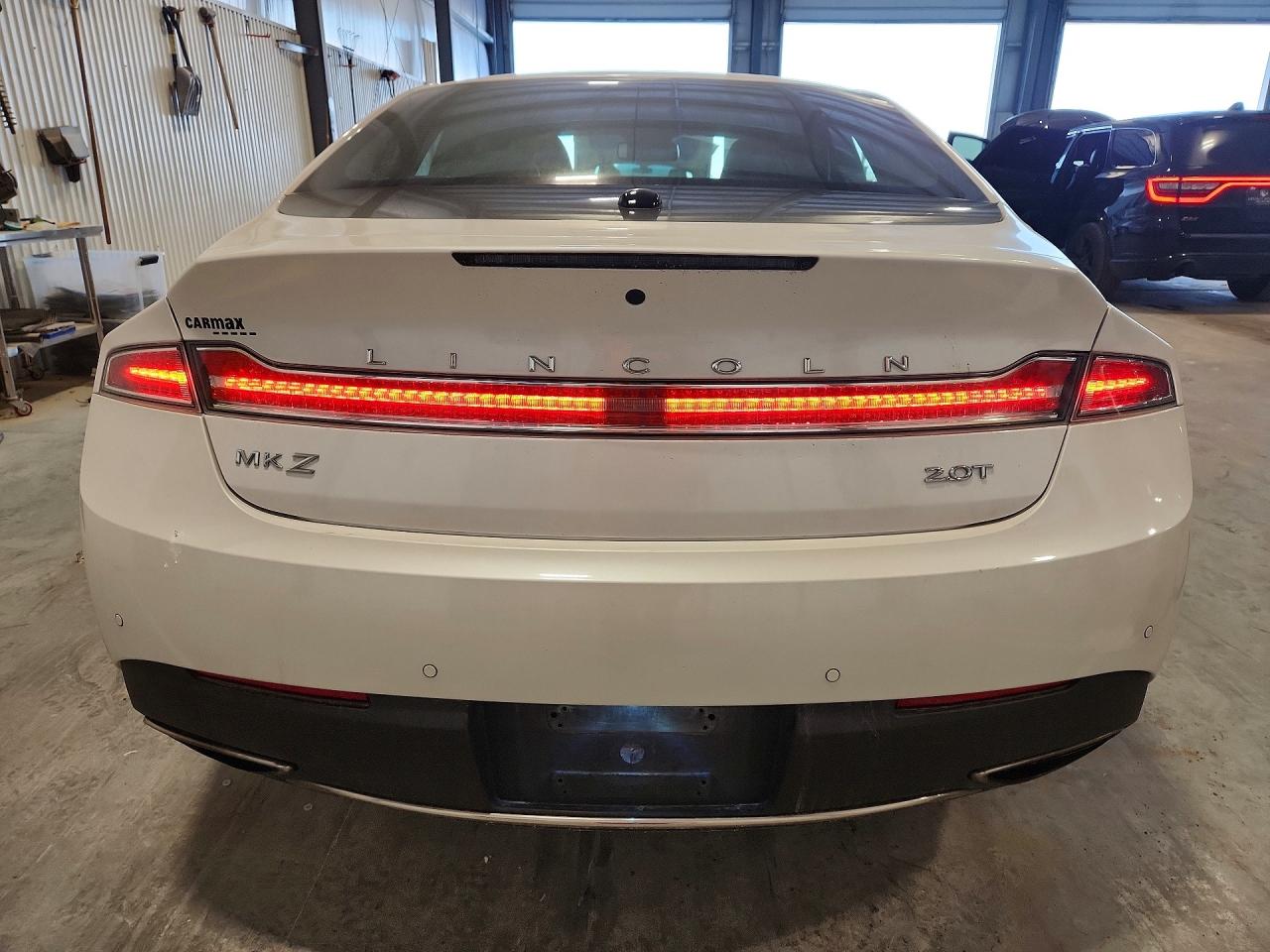 Lincoln MKZ Select