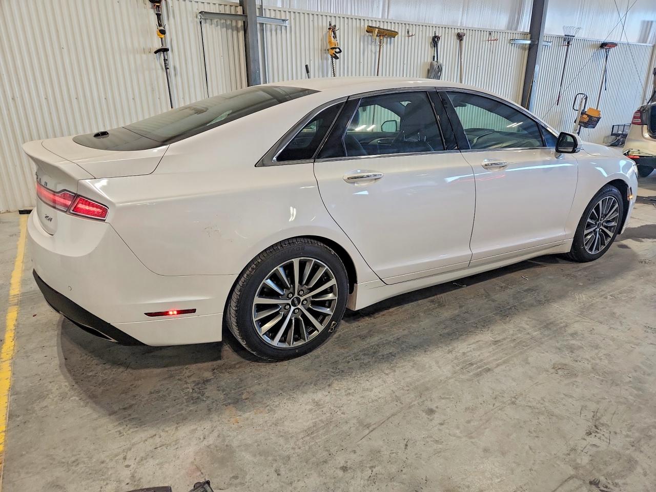 Lincoln MKZ Select
