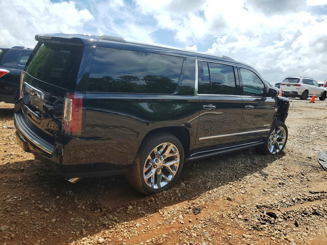 GMC Yukon Denali