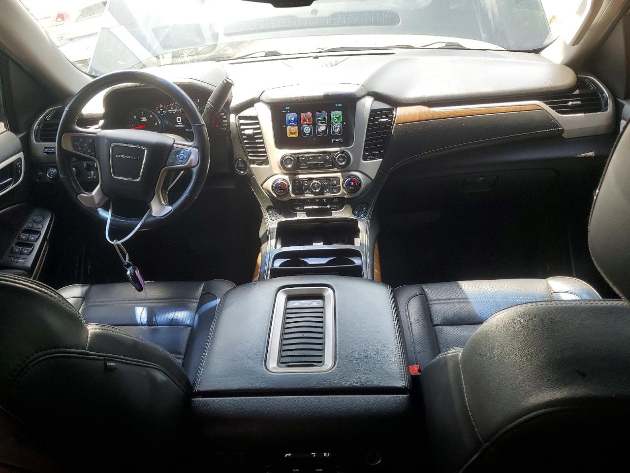 GMC Yukon Denali