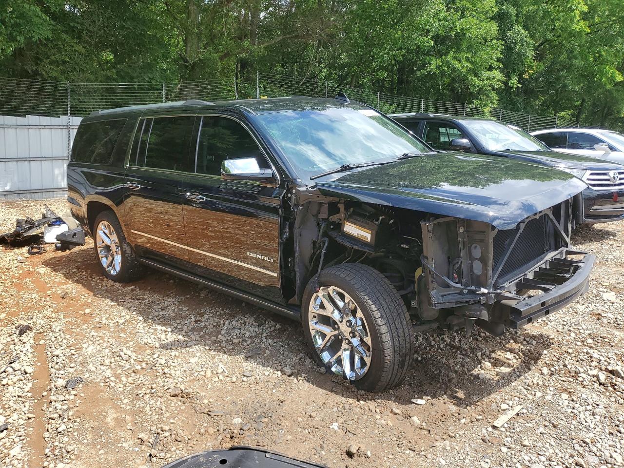 GMC Yukon Denali