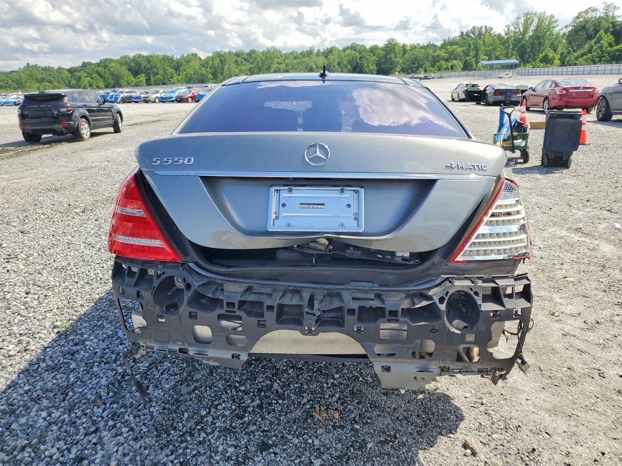 Mercedes-Benz S-Class 550 4matic