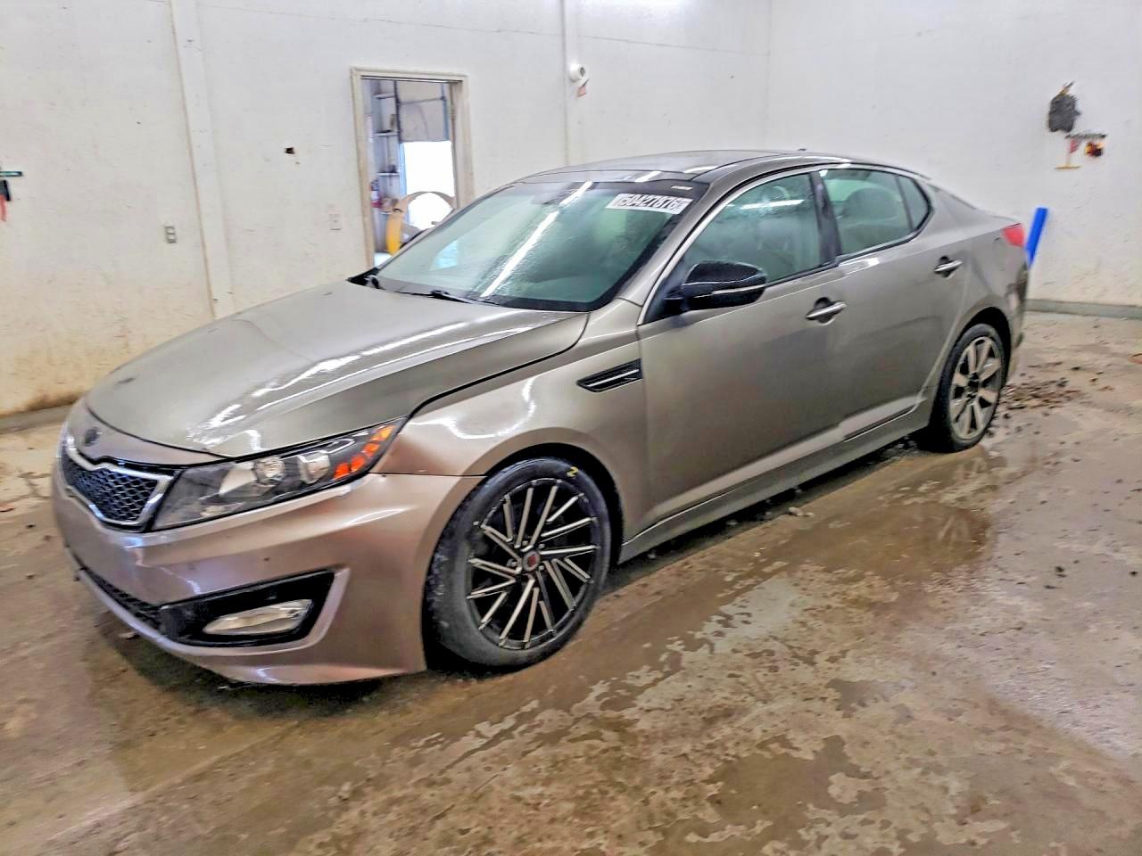 Salvage Kia Optima Image