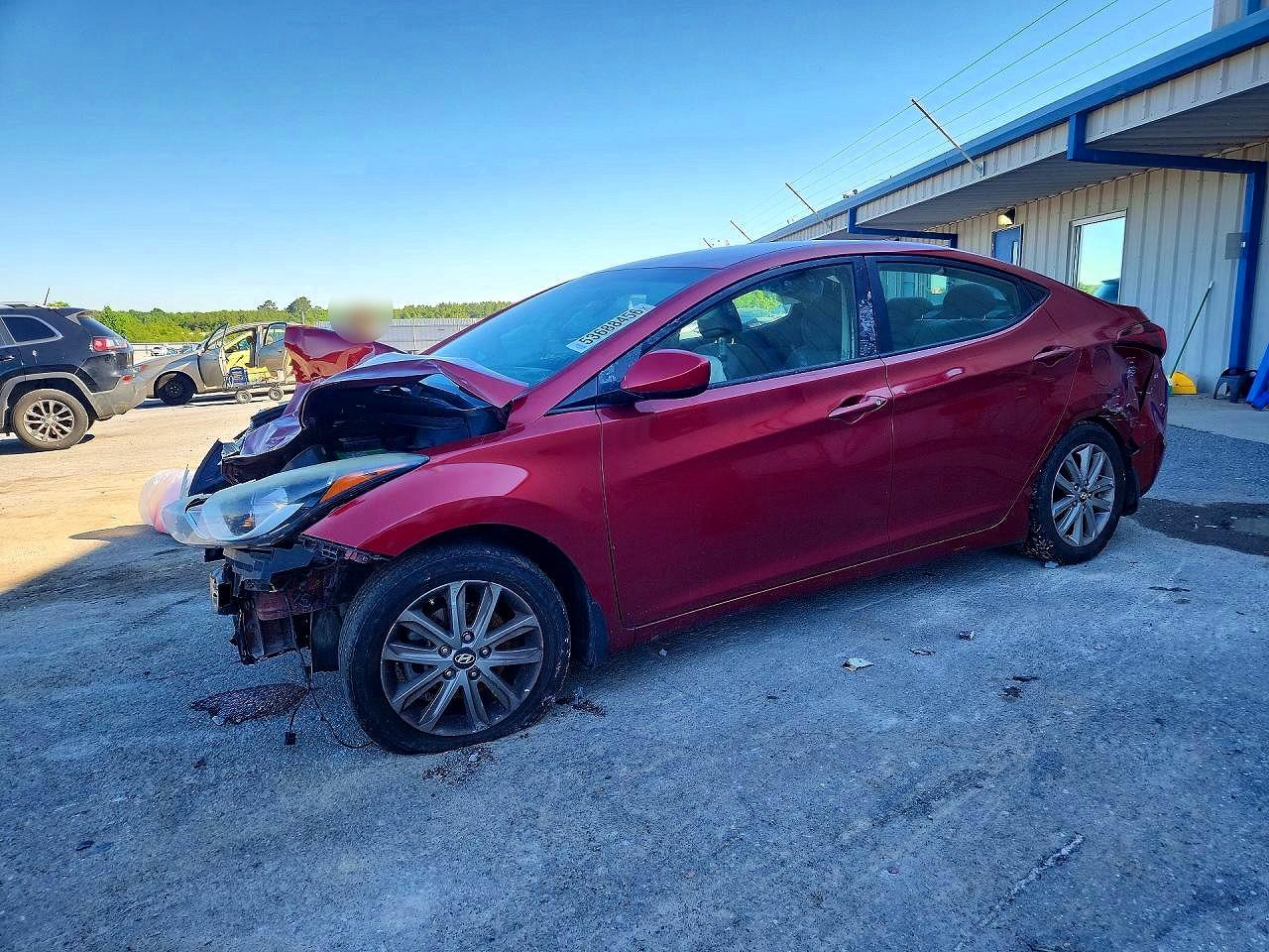 Salvage Hyundai ELANTRA Image