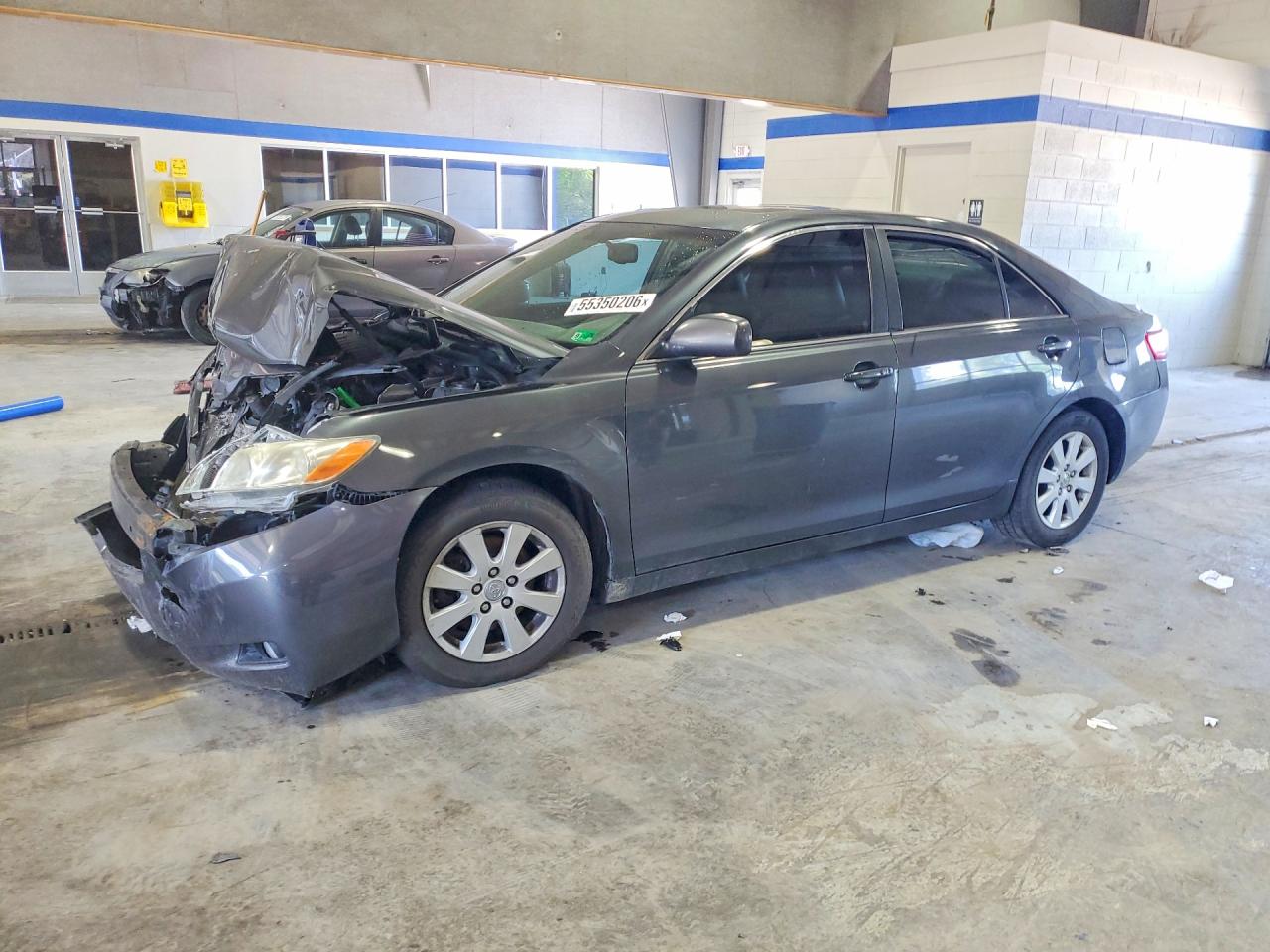 Salvage Toyota Camry Image