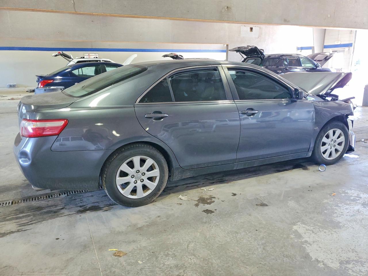Toyota Camry Xle V6