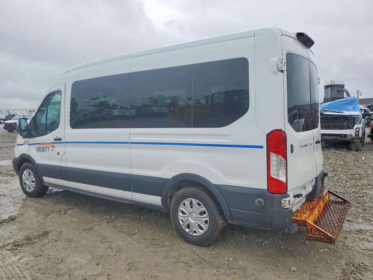 Ford Transit T-350