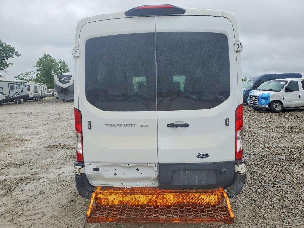 Ford Transit T-350
