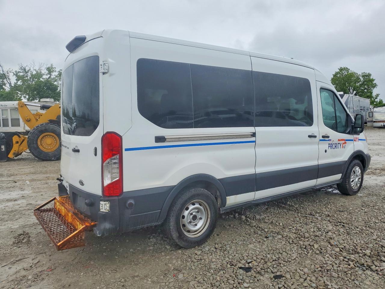 Ford Transit T-350