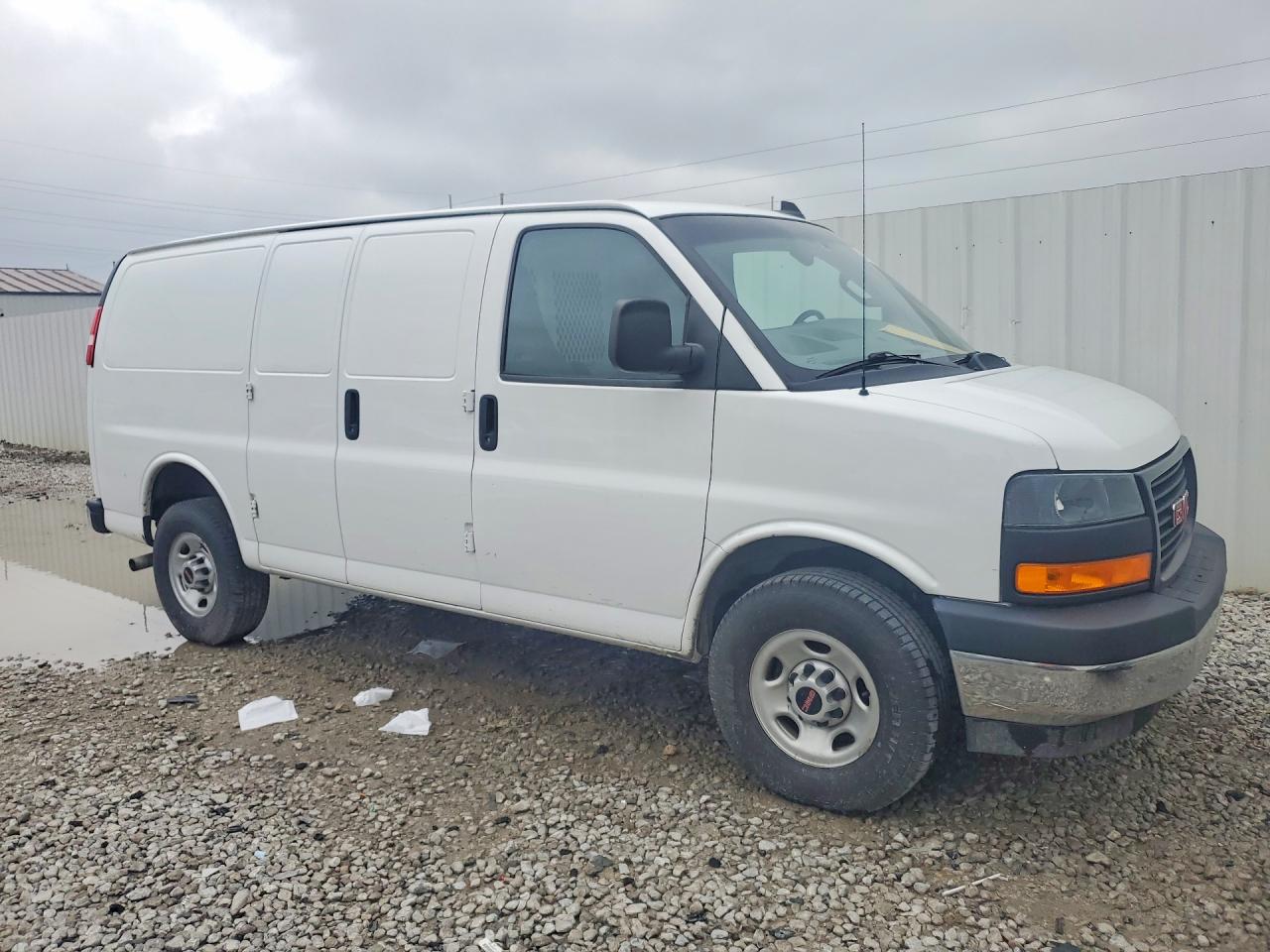 GMC Savana G2500