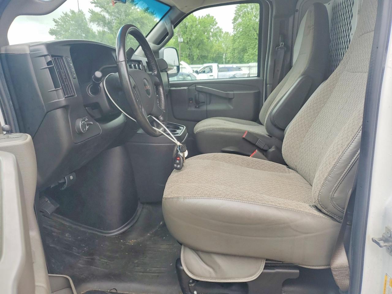 GMC Savana G2500