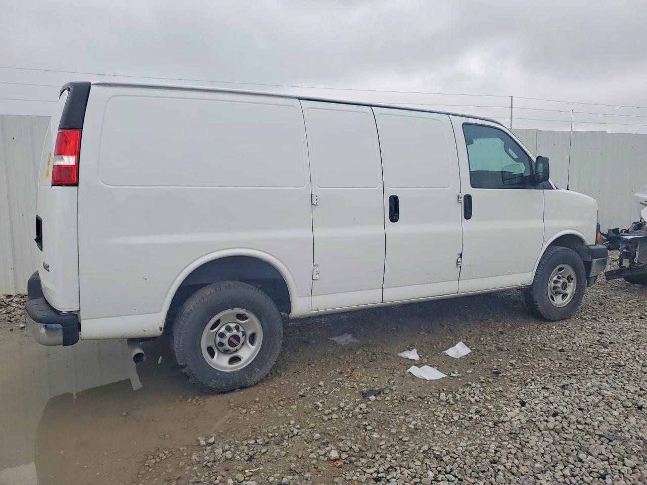 GMC Savana G2500