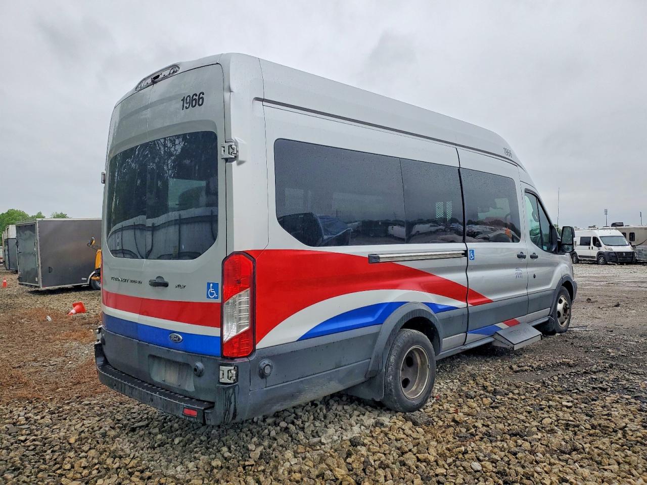 Ford Transit T-250