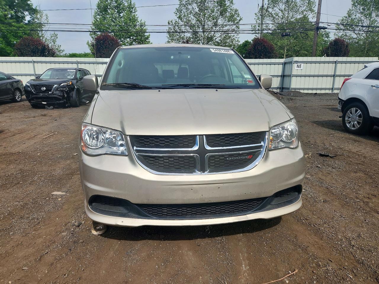 Dodge Caravan Sxt