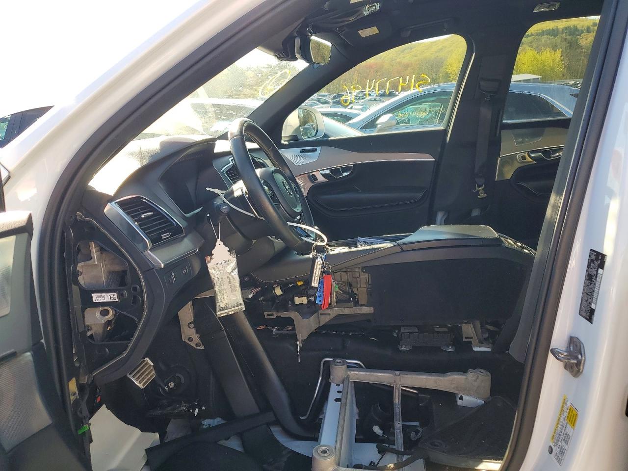 Volvo XC90 T6