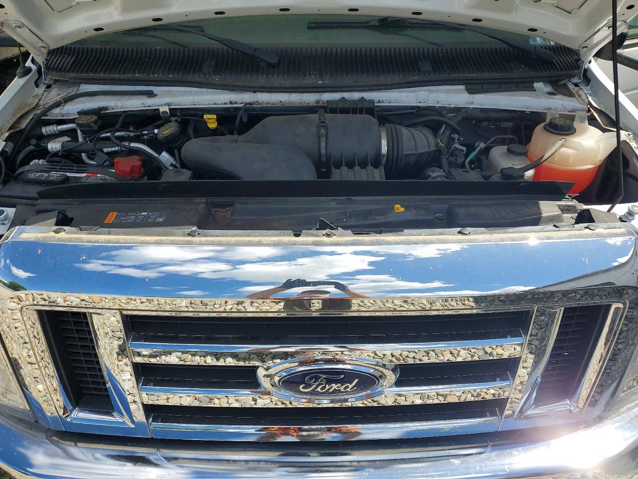 Winn Econoline