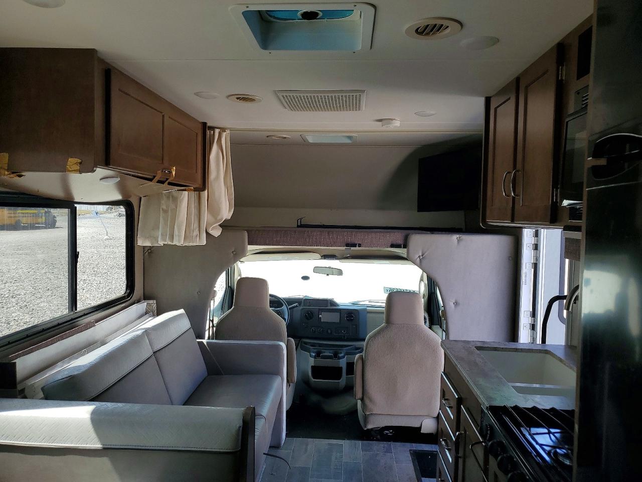Winn Econoline
