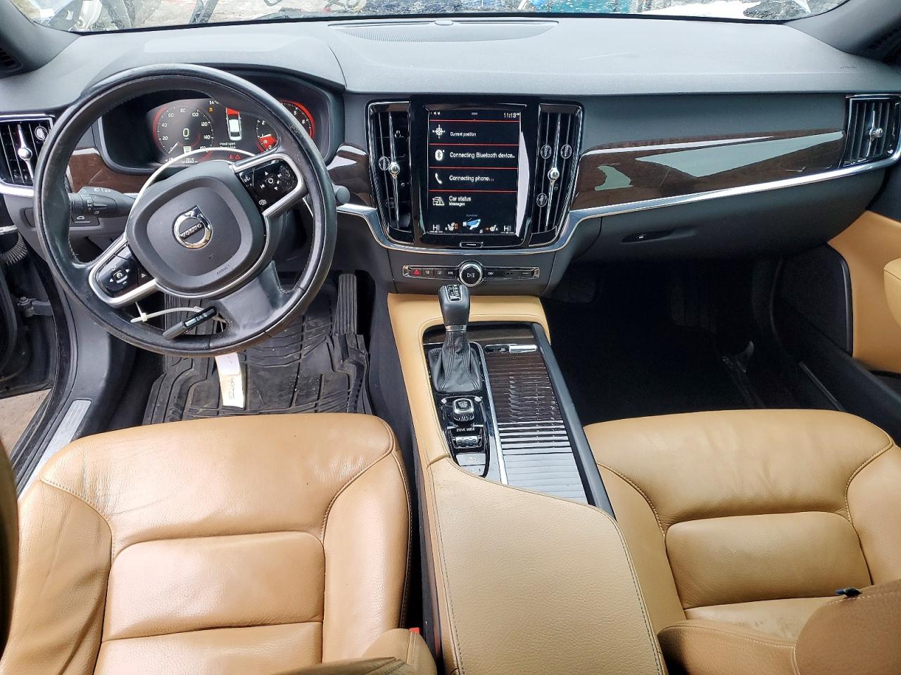 Volvo S90 T5 Momentum