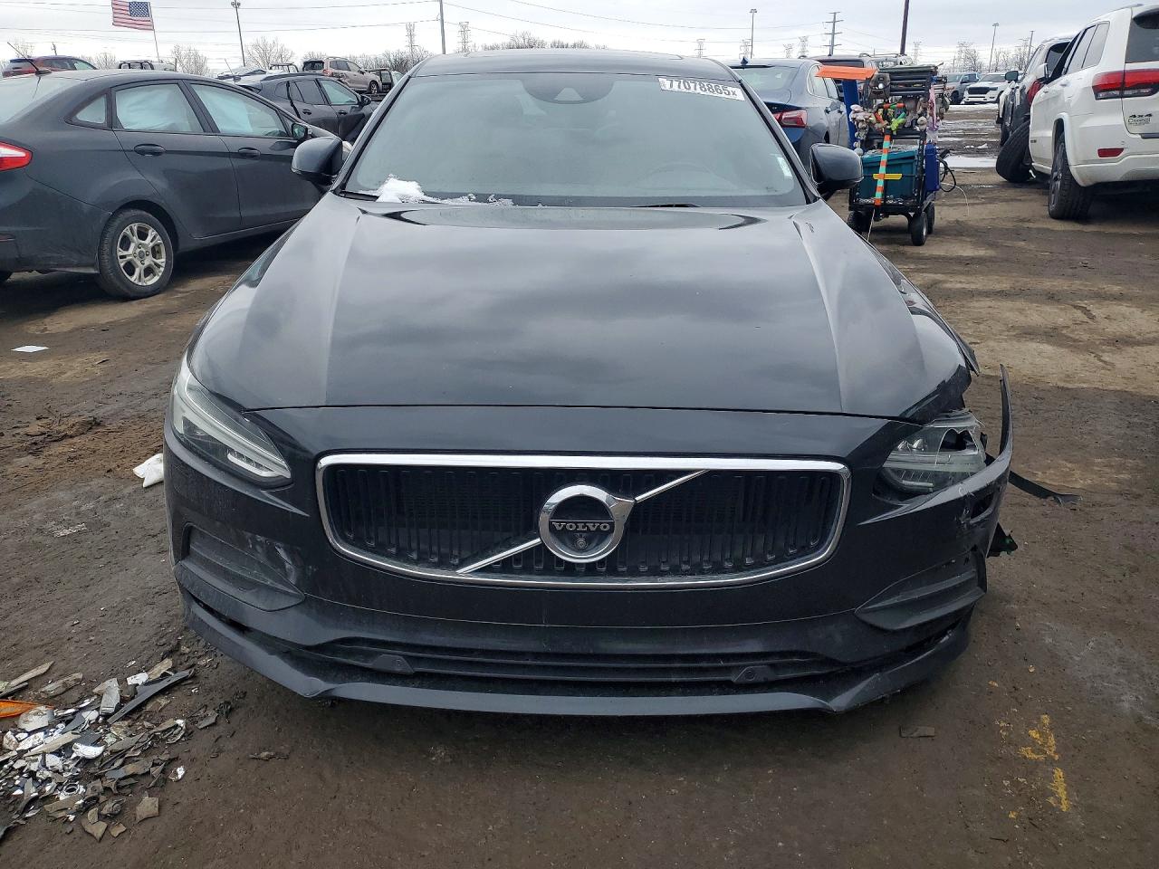 Volvo S90 T5 Momentum