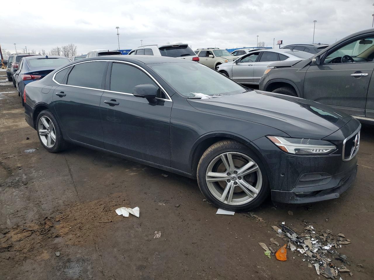 Volvo S90 T5 Momentum
