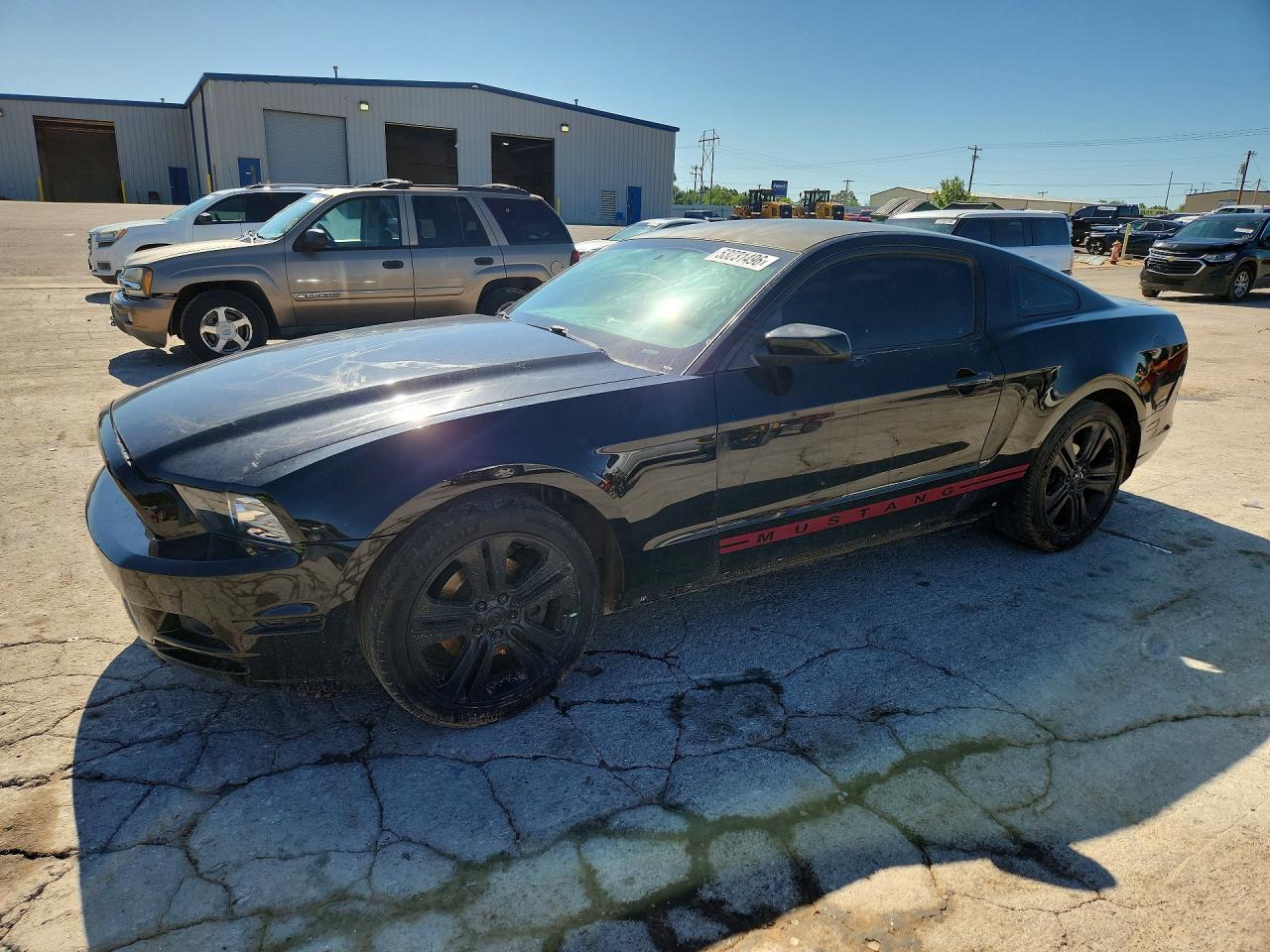 Salvage Ford Mustang Image