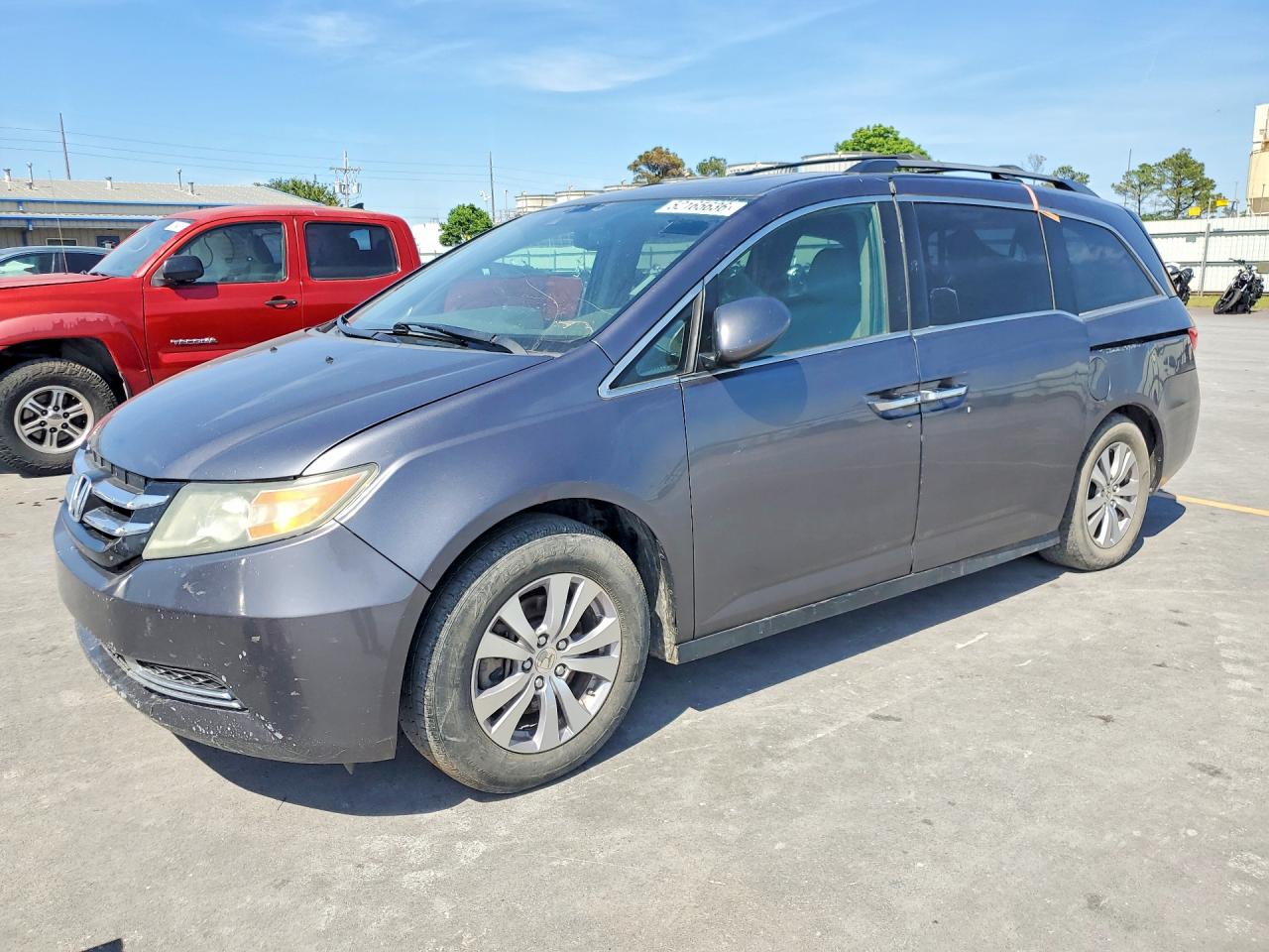 Salvage Honda Odyssey Image
