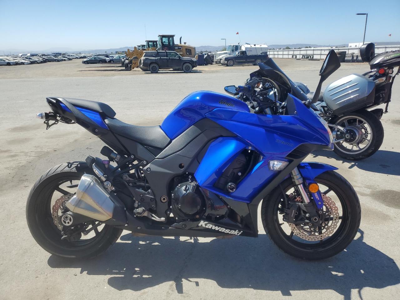 Salvage Kawasaki Zx1000 M Image