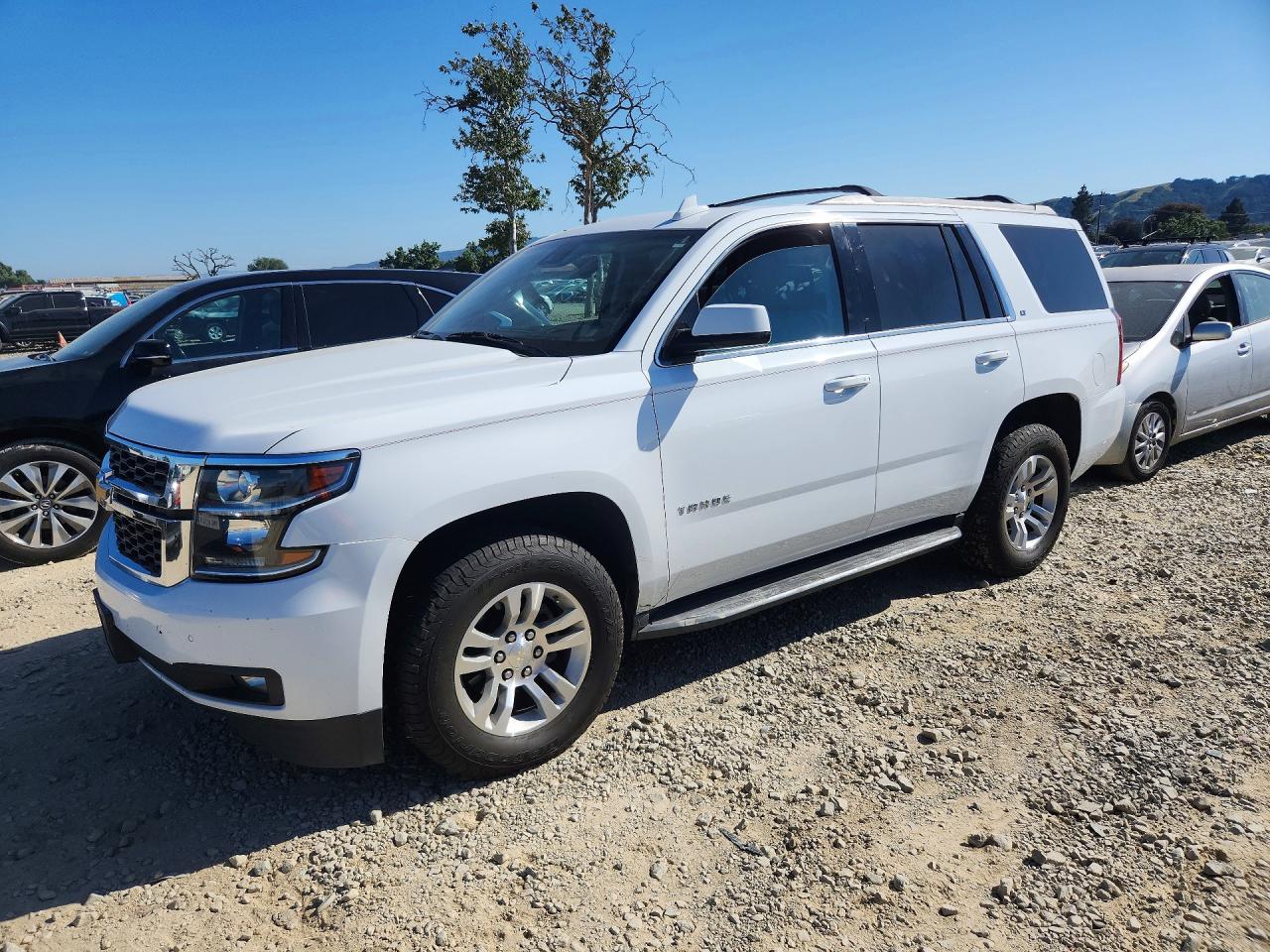 Salvage Chevrolet Tahoe Image