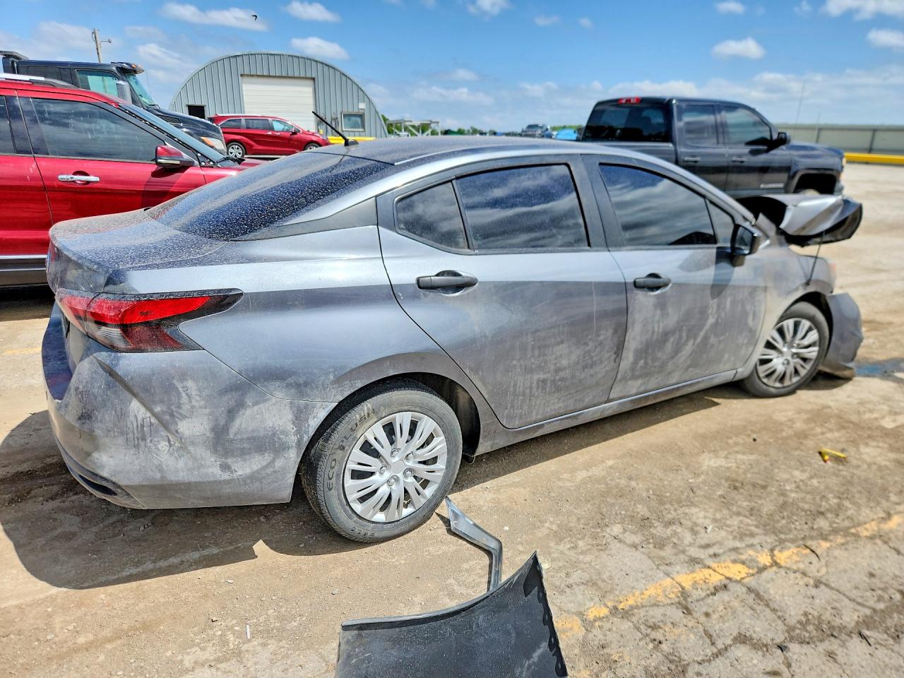 Nissan Versa S