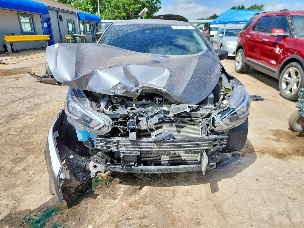 Nissan Versa S