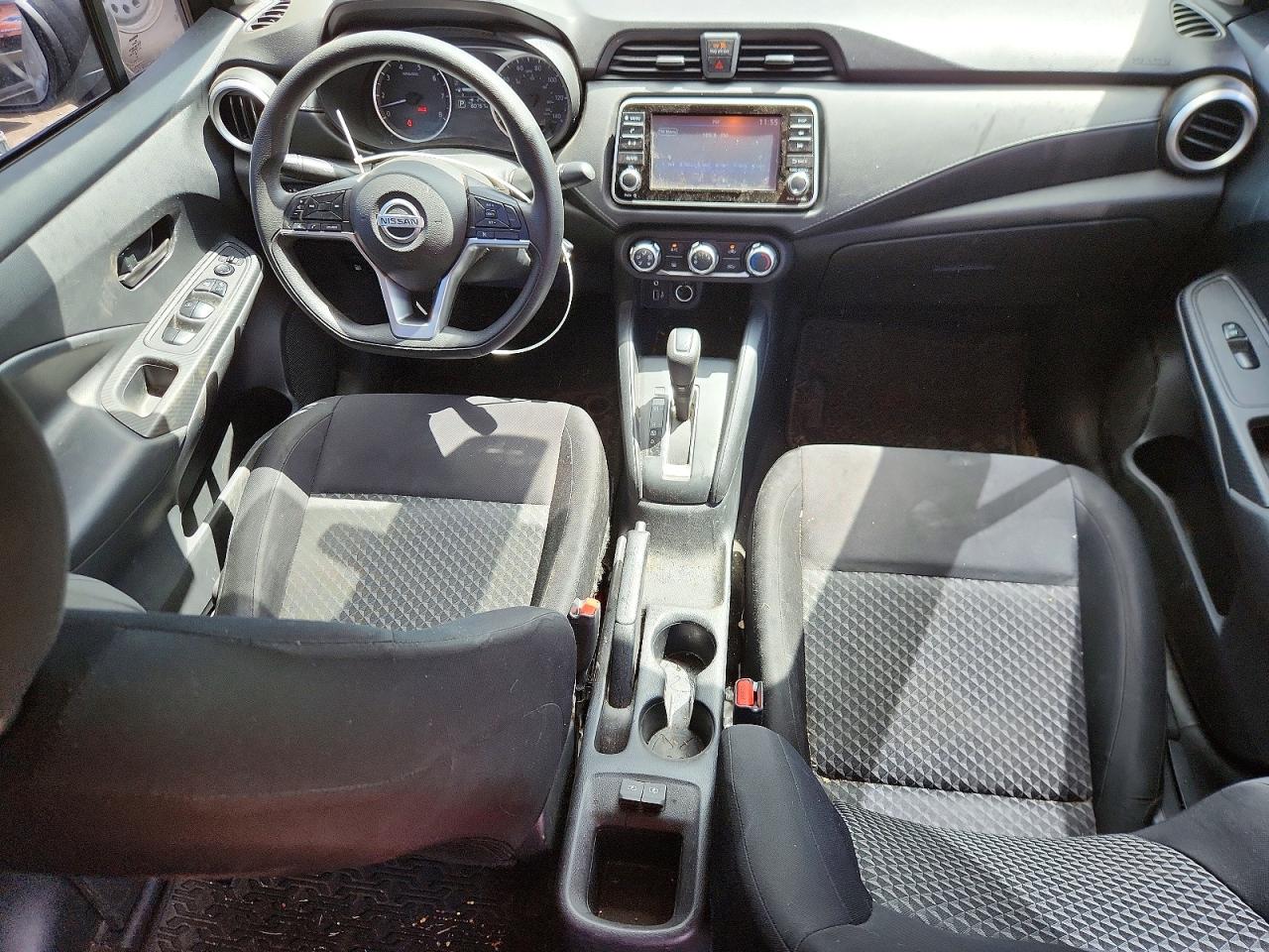 Nissan Versa S