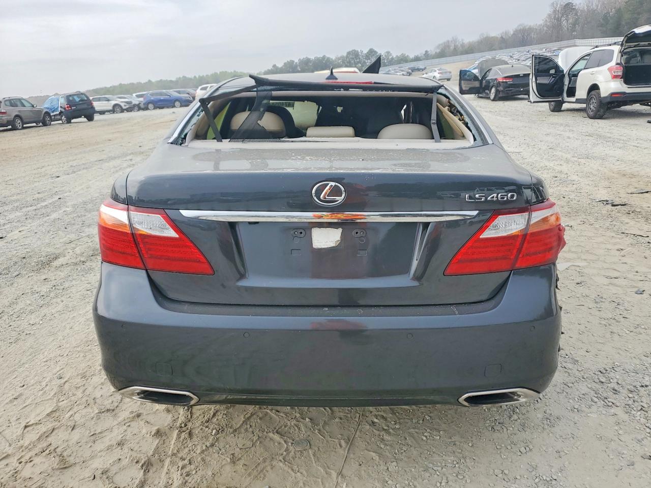 Lexus LS