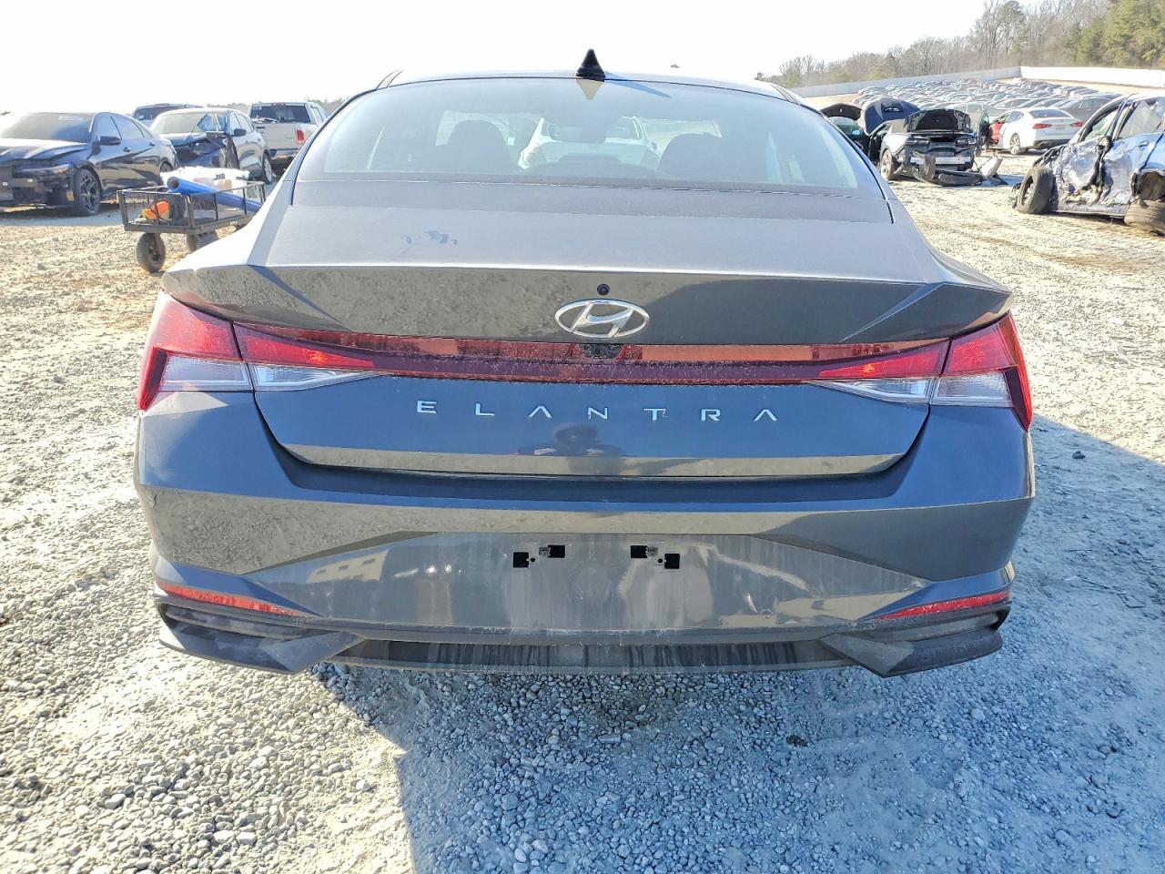 Hyundai ELANTRA Sel