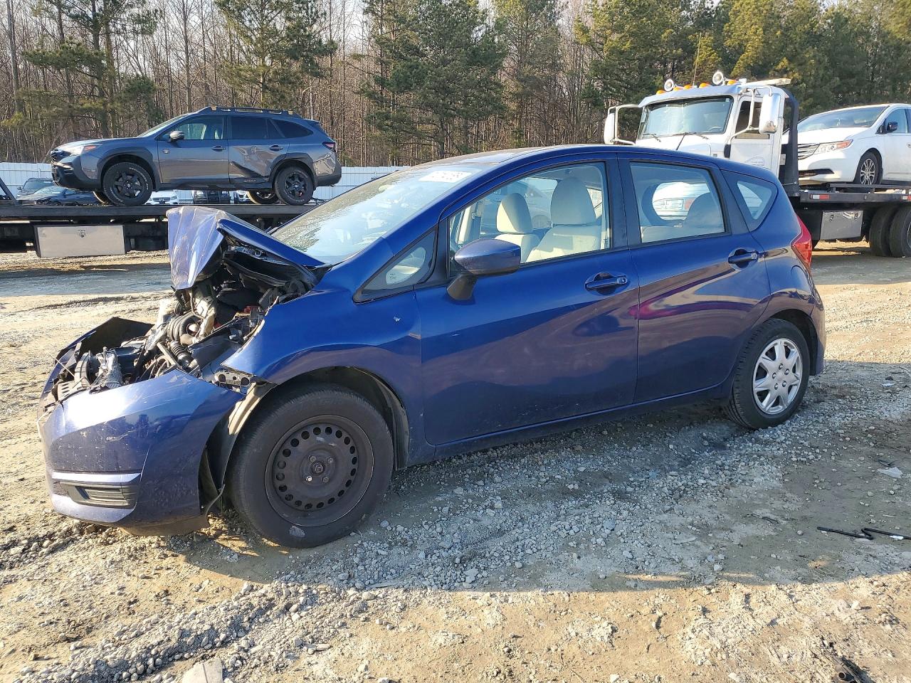 Salvage Nissan Versa Image