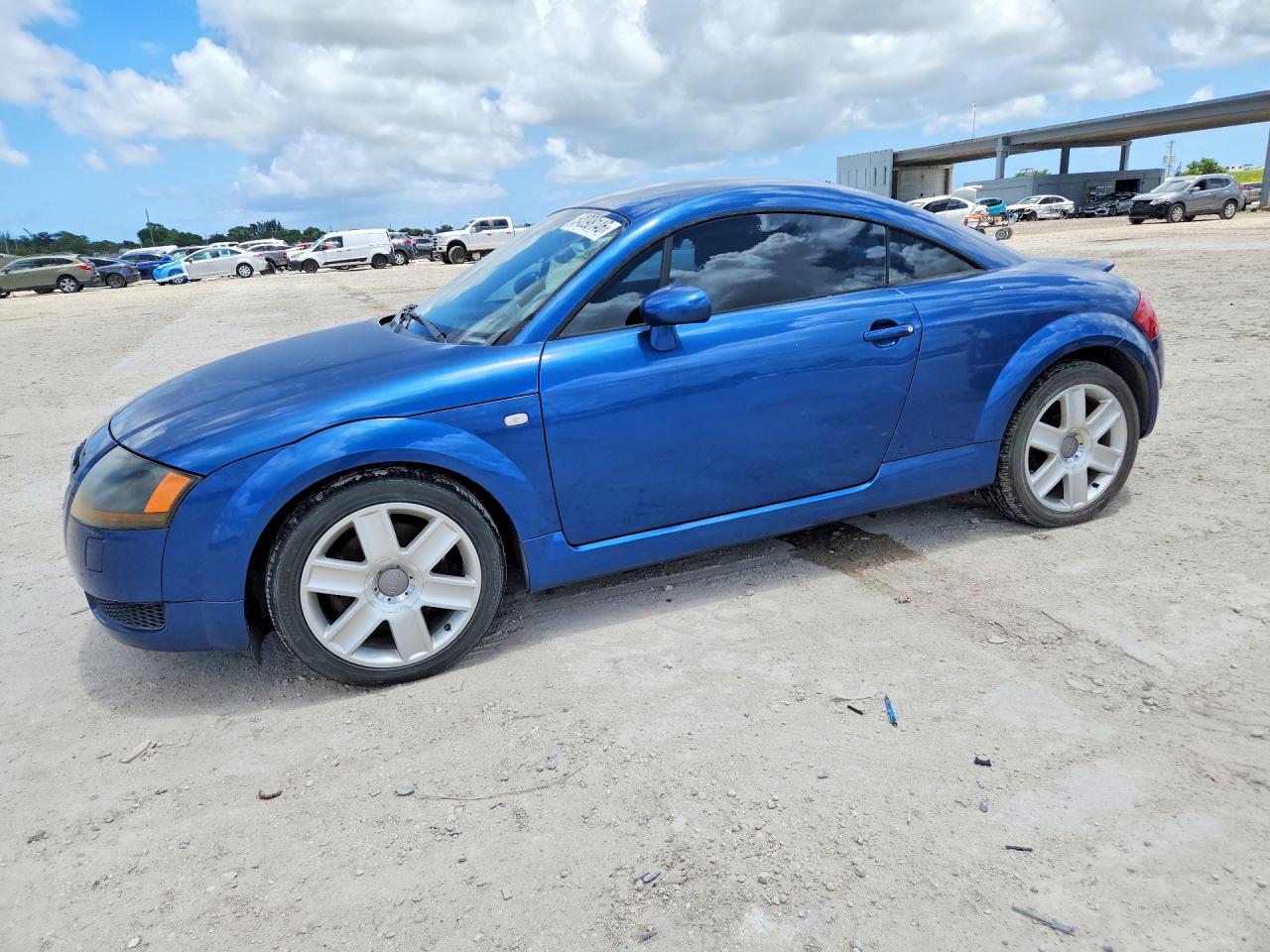 Salvage Audi TT Image