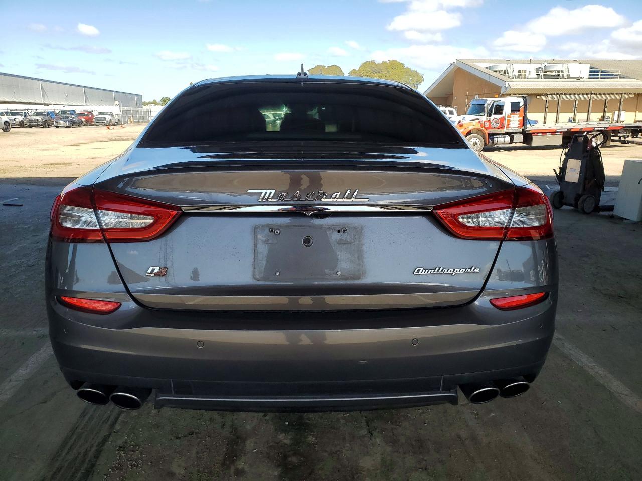 Maserati Quattropor S