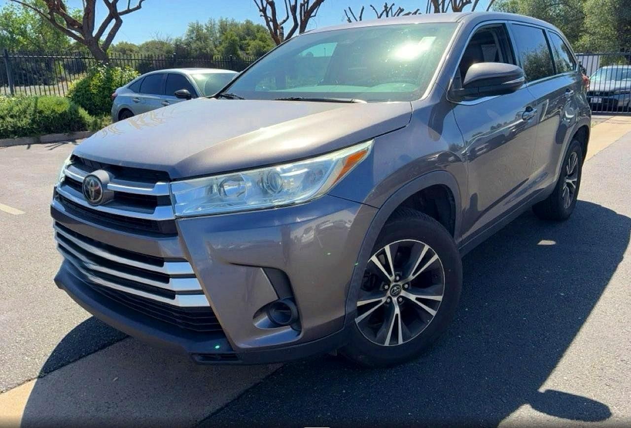 Toyota Highlander Le