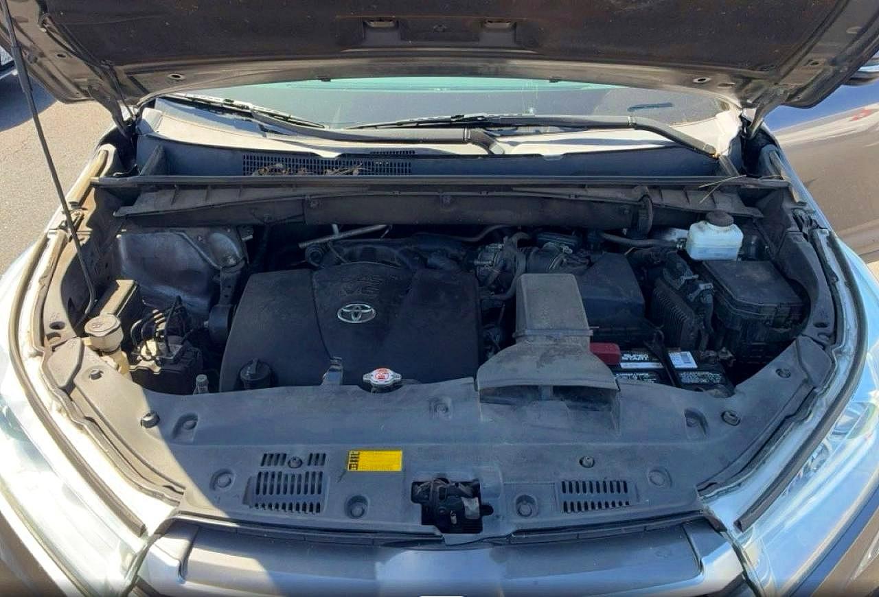 Toyota Highlander Le